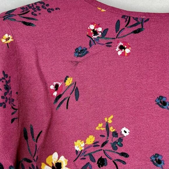 Grace & Lace Floral Wrap Blouse Small - Picture 3 of 9